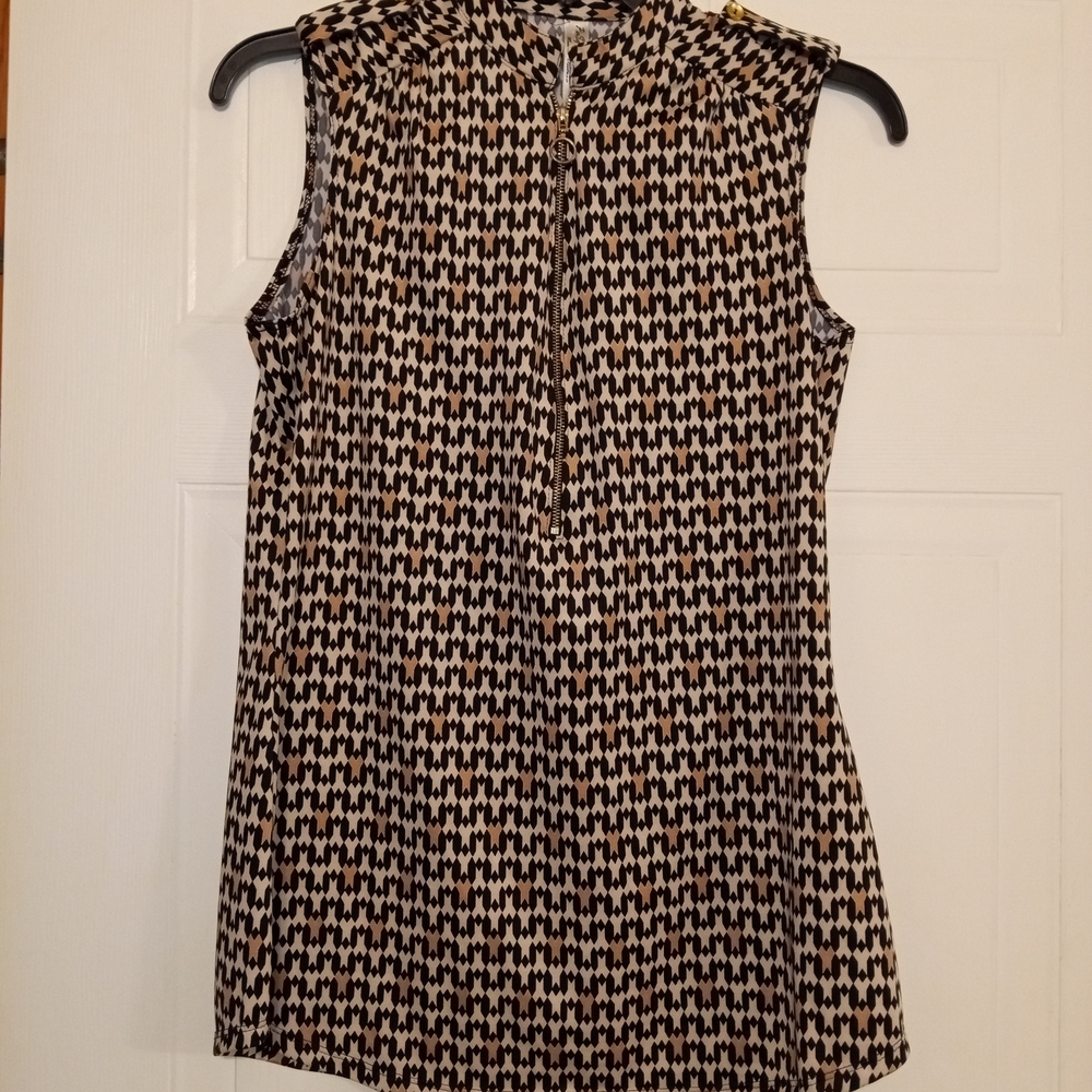 PerSeption Concept Brown and White Fitted Blouse with Peter Pan Collar